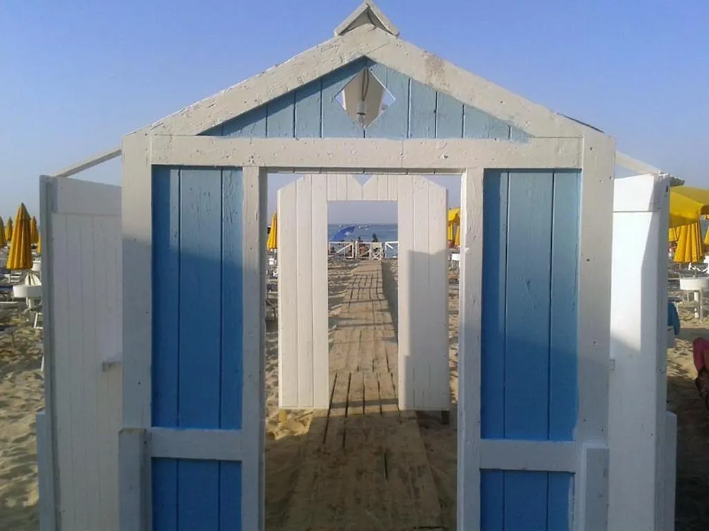 Home Beach Mondello Galatea 0*,